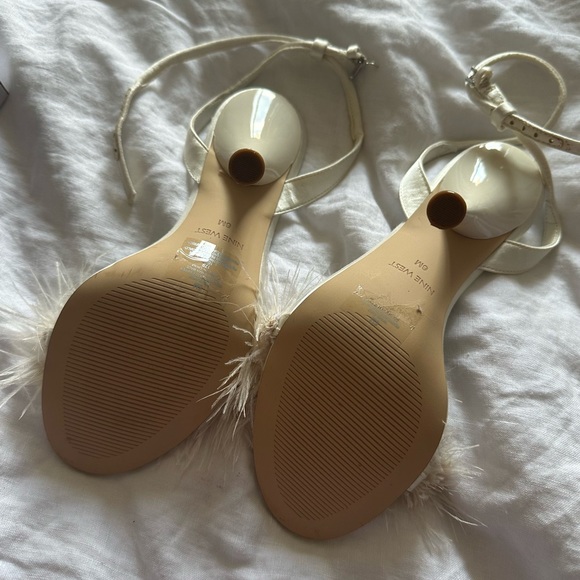 Nine West Milano heels new in box - Picture 2 of 3